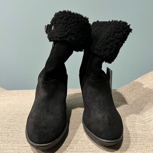 BNWT Coach Mid-Calf Black Suede/Shearling Zip Wedge Boot - Picture 5 of 7